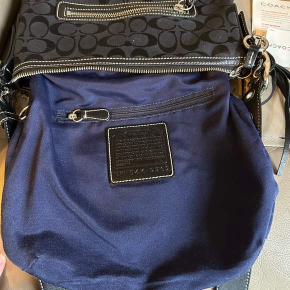 Coach Signature Canvas Handbag Black Leather Trim F04K-9362 $238 - Picture 11 of 16